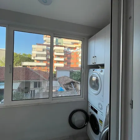 Appartement Modern Cozy Apartment, Close To Pazari I Ri, Self Check-in Free Wifi Tirana